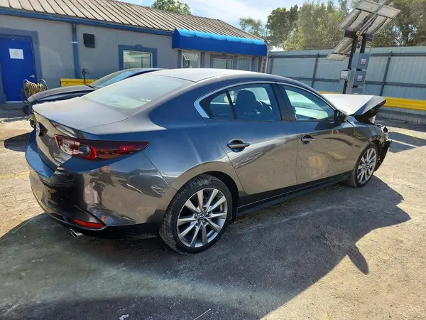3MZBPACM5PM365075 — 2023 Mazda 3, фото 3 с аукциона Copart, Передняя часть