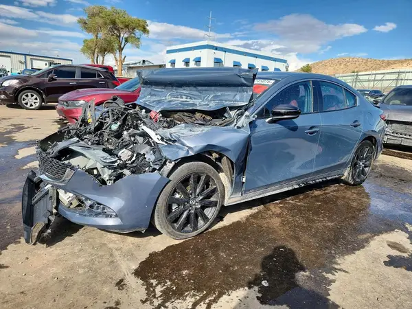 3MZBPBCM9RM413363 Mazda 3 2024 — повреждение Передняя часть, фото до ремонта