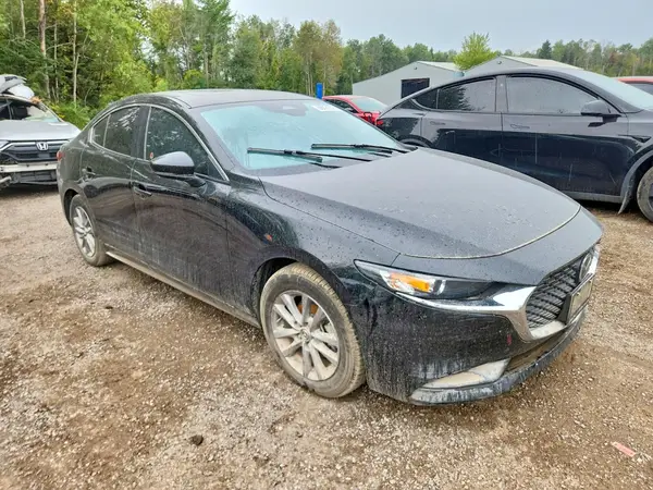 JM1BPACM7S1775837 — 2025 Mazda 3, фото 4 с аукциона Copart 29.09.2026, Подтопление