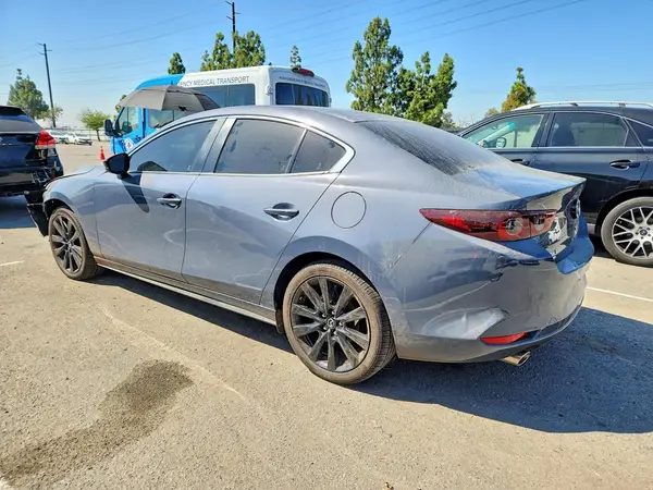 JM1BPBCL5T1879211 — 2026 Mazda 3, photo 2 from Copart, Front end