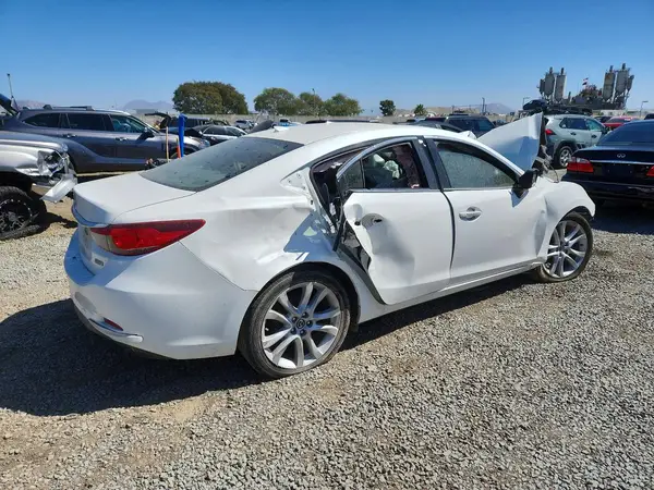 JM1GL1V5XH1112696 — 2017 Mazda 6, photo 3 from Copart, Front end