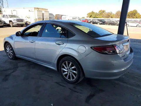 1YVHZ8DH1C5M34016 — 2017 Mazda 6, zdjęcie 2 z Copart 20.10.2026, Drobne wgniecenia i rysy