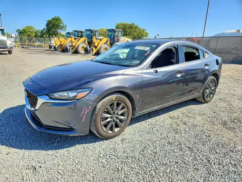 JM1GL1UM5J1307913 — 2018 Mazda 6, Задня частина (Rear End), фото до ремонту