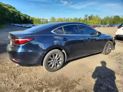 JM1GL1UM2J1332672 — 2018 Mazda 6, zdjęcie 3 z Copart, Przód
