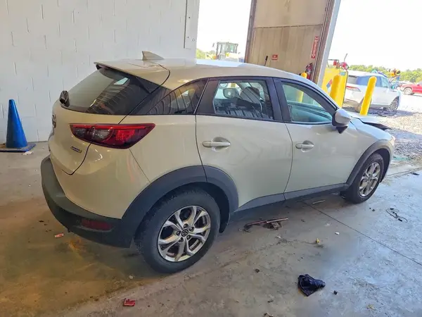JM1DKFB79G0140101 — 2016 Mazda CX-3, photo 3 from Copart 13.10.2026, Front end