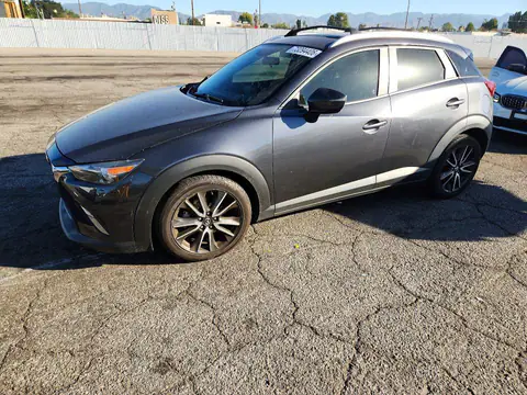 JM1DKFC78H0143085 — 2017 Mazda CX-3, Передня частина (Front End), фото до ремонту
