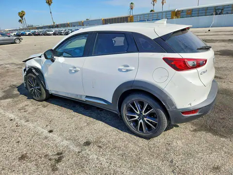 JM1DKDD77J0321528 — 2018 Mazda CX-3, photo 2 from Copart 29.09.2026, Front end