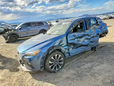 JM1DKFC71K1400864 — 2019 Mazda CX-3, Bok (Side), zdjęć przed naprawą