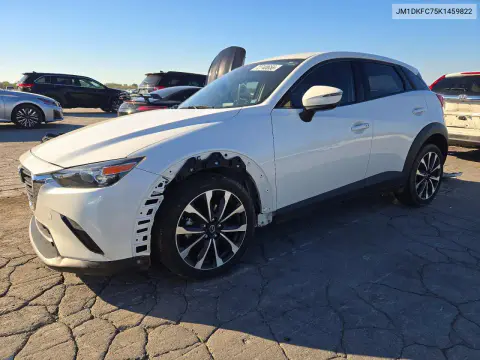 JM1DKFC75K1459822 — 2019 Mazda CX-3, Передняя часть, фото до ремонта