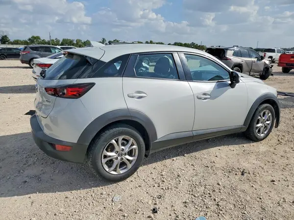 JM1DKDB72L1471689 — 2020 Mazda CX-3, фото 3 с аукциона Copart, Передняя часть