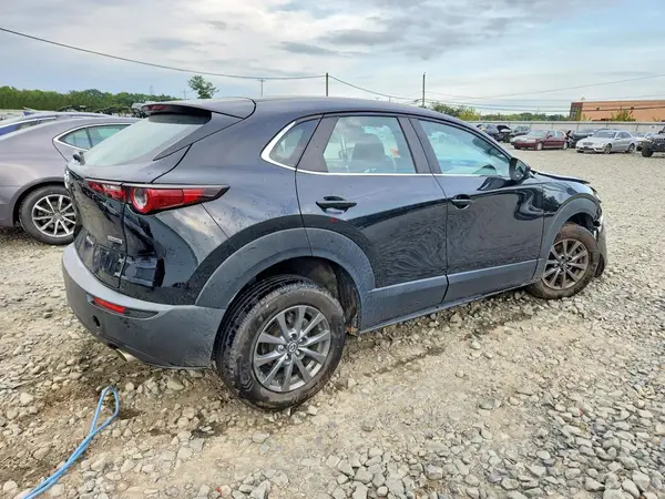 3MVDMAAL0MM261506 — 2021 Mazda CX-30, photo 3 from Copart, Side