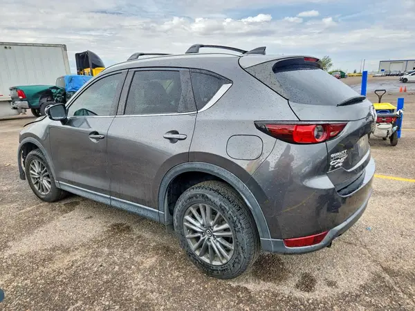 JM3KFBCL9H0205800 — 2017 Mazda CX-5, photo 2 from Copart 16.10.2026, Front end