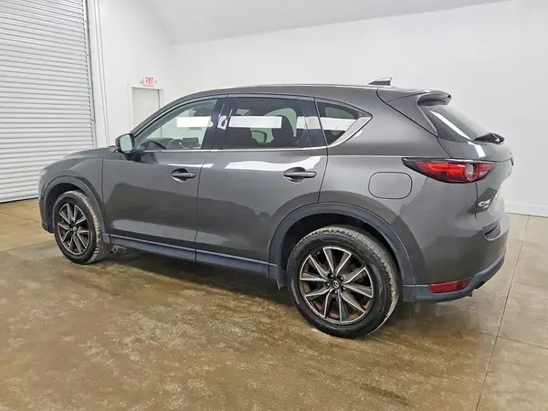 JM3KFBDL1H0109397 — 2017 Mazda CX-5, photo 2 from Copart 01.10.2026, Minor dents and scratches