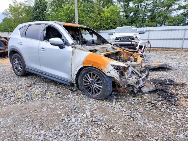 JM3KFBCLXH0214201 — 2017 Mazda CX-5, photo 4 from Copart 14.10.2026, Side