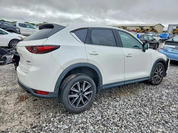 JM3KFBDL3H0154812 — 2017 Mazda CX-5, фото 3 с аукциона Copart, Передняя часть
