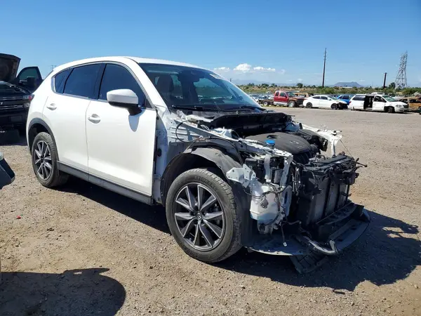 JM3KFBDL6H0161463 — 2017 Mazda CX-5, photo 4 from Copart, Front end