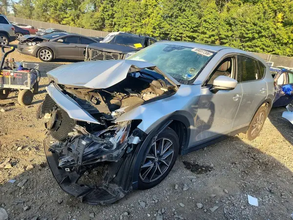 JM3KFBDM2J0306514 Mazda CX-5 2018 — uszkodzenie Przód, zdjęcie przed naprawą