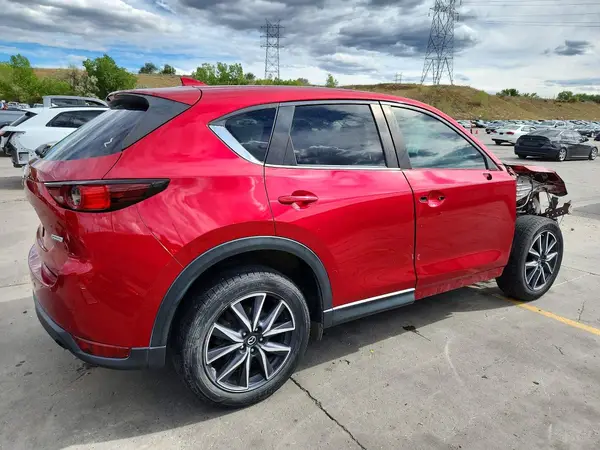 JM3KFBCM5J0473418 — 2018 Mazda CX-5, фото 3 с аукциона Copart, Передняя часть