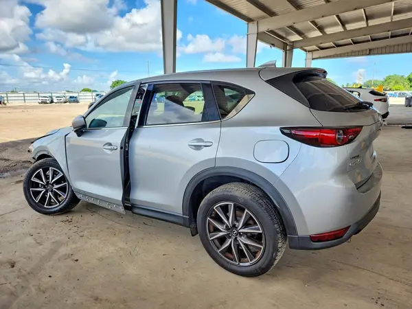 JM3KFADM6J0331281 — 2018 Mazda CX-5, photo 2 from Copart, Front end
