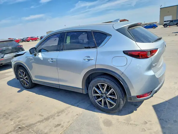 JM3KFADM1J0327140 — 2018 Mazda CX-5, photo 2 from Copart 28.09.2026, Front end