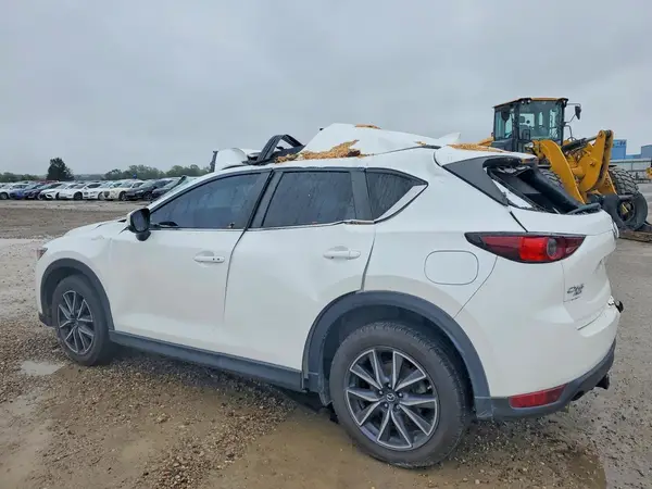 JM3KFBCM9J0450367 — 2018 Mazda CX-5, zdjęcie 2 z Copart, Dach