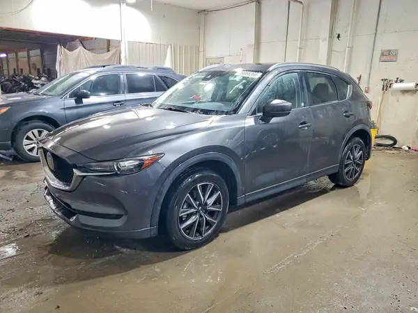 JM3KFACM4J1353811 Mazda CX-5 2018 — daño Parte trasera, foto antes de reparar