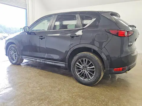 JM3KFACM7K0584290 — 2019 Mazda CX-5, photo 2 from Copart 22.10.2026, Minor dents and scratches