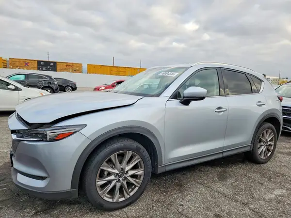 JM3KFADM1M0374267 Mazda CX-5 2021 — повреждение Передняя часть, фото до ремонта