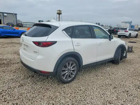 JM3KFBDM5M1477997 — 2021 Mazda CX-5, фото 3 з Copart, Передня частина