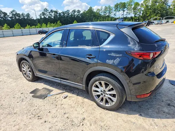 JM3KFBDM1M1498734 — 2021 Mazda CX-5, фото 2 с аукциона Copart, Передняя часть