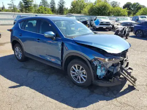 JM3KFBAM7N0593620 — 2022 Mazda CX-5, zdjęcie 4 z Copart 25.09.2026, Przód