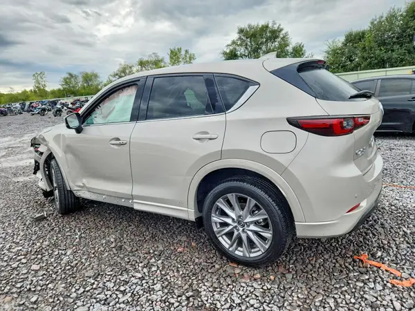 JM3KFBEM0S0761880 — 2025 Mazda CX-5, фото 2 с аукциона Copart, Передняя часть