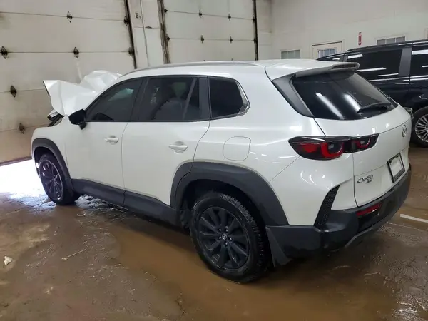 7MMVABCM0PN147302 — 2023 Mazda CX-50, zdjęcie 2 z Copart, Przód