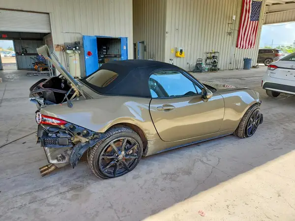 JM1NDAD72P0555386 — 2023 Mazda MX-5, photo 3 from Copart, Rear end