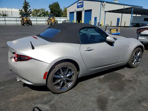 2023 MAZDA MX-5 VIN JM1NDAD70P0558576 фото 3