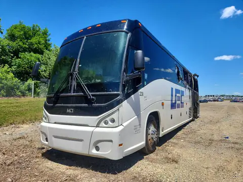 2023 MCI UNKNOWN VIN 2MGD1W918PW106328 фото 2