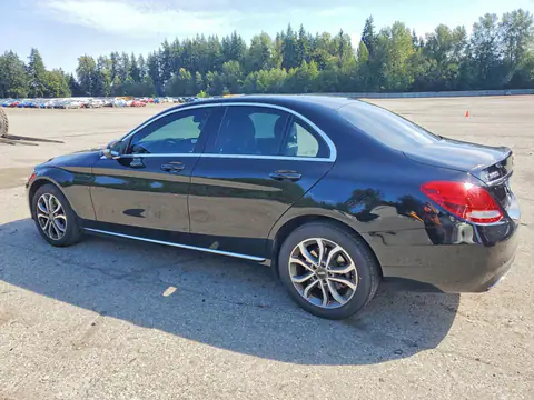 55SWF4KB6FU023693 — 2015 Mercedes-Benz C, foto 2 de Copart 19.10.2026, Lateral