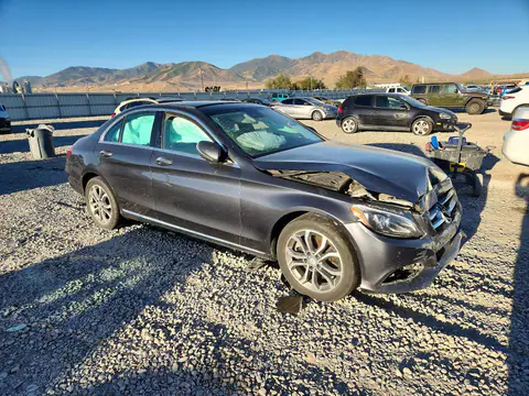 55SWF4KBXGU124608 — 2016 Mercedes-Benz C, photo 4 from Copart 16.10.2026, Front end