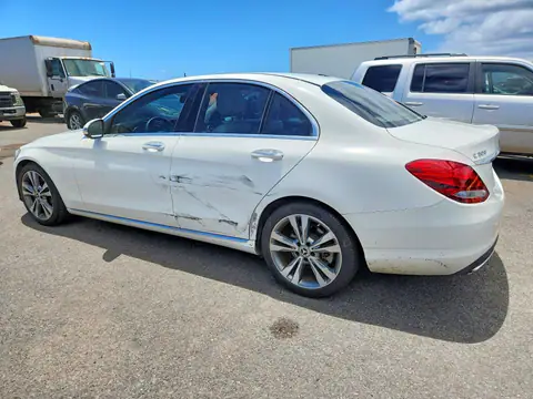 55SWF4JB6HU219637 — 2017 Mercedes-Benz C, ფოტო 2, Copart 26.10.2026, გვერდითი ნაწილი