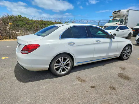 55SWF4JB6HU219637 — 2017 Mercedes-Benz C, ფოტო 3, Copart 26.10.2026, გვერდითი ნაწილი