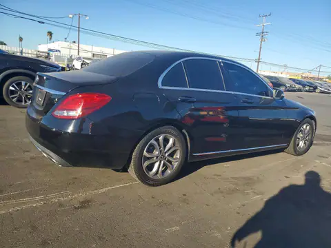 55SWF4JB1HU224972 — 2017 Mercedes-Benz C, zdjęcie 3 z Copart 26.10.2026, Tył