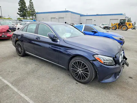 55SWF8DB7KU299525 — 2019 Mercedes-Benz C, фото 4 с аукциона Copart 29.09.2026, Передняя часть