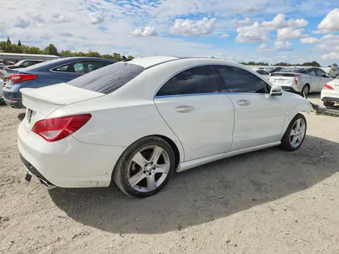 2015 Mercedes-Benz CLA VIN WDDSJ4EB1FN262425 фото 3