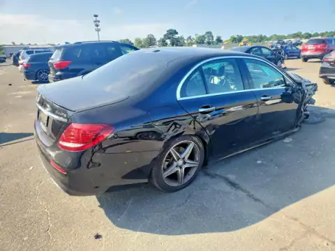WDDZF4KB3HA158095 — 2017 Mercedes-Benz E-Klasse, photo 3 from Copart, Front end