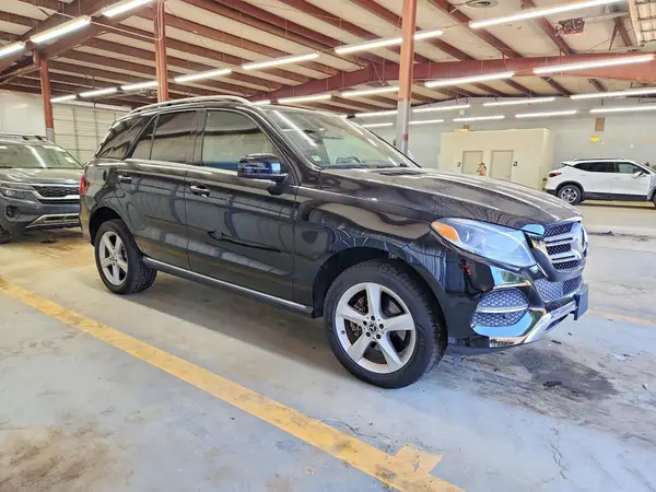 4JGDA5HB3JB064293 — 2018 Mercedes-Benz GLE, photo 4 from Copart, Minor dents and scratches