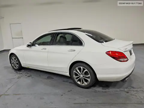 55SWF4KB1GU177360 — 2016 Mercedes C-Klasse, zdjęcie 2 z Copart 22.10.2026, Drobne wgniecenia i rysy