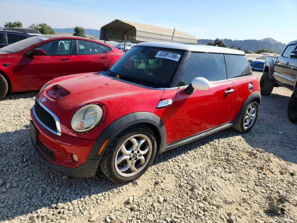 2011 MINI COOPER VIN WMWSV3C56BTY10900 фото 1