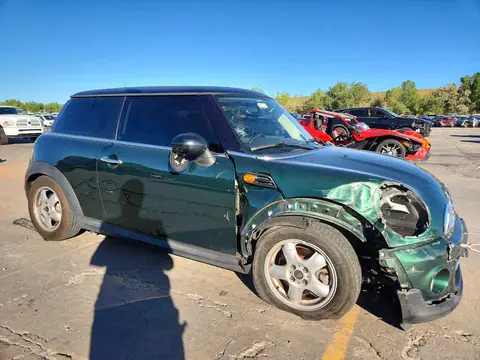 2011 MINI COOPER VIN WMWSU3C52BT091020 фото 4