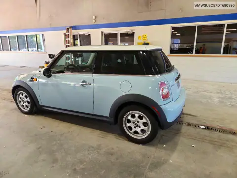 2013 Mini Cooper VIN WMWSU3C57DT680390 фото 2