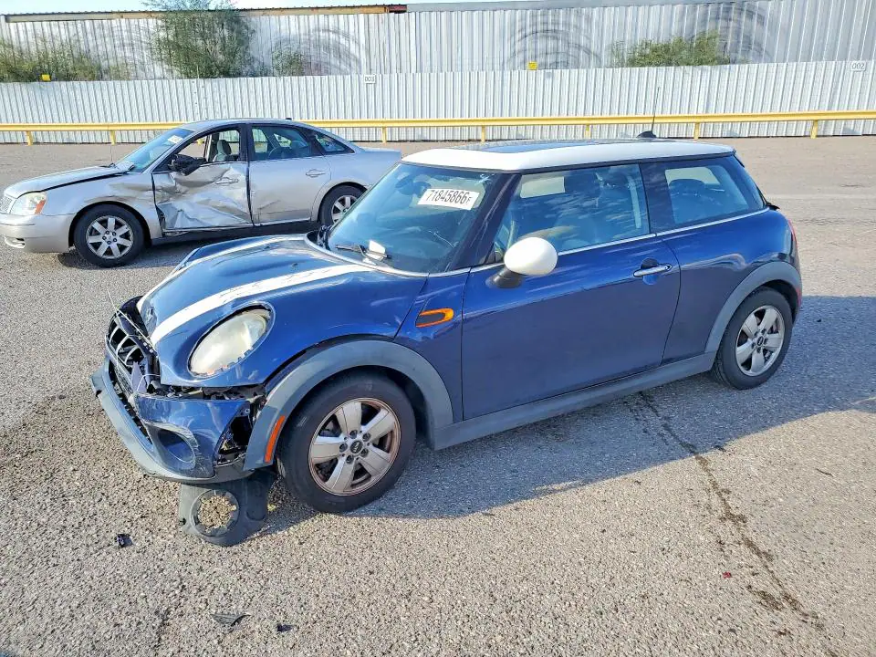 WMWXM5C5XFT937062 MINI Cooper 2015 — Front end damage, before-repair photo